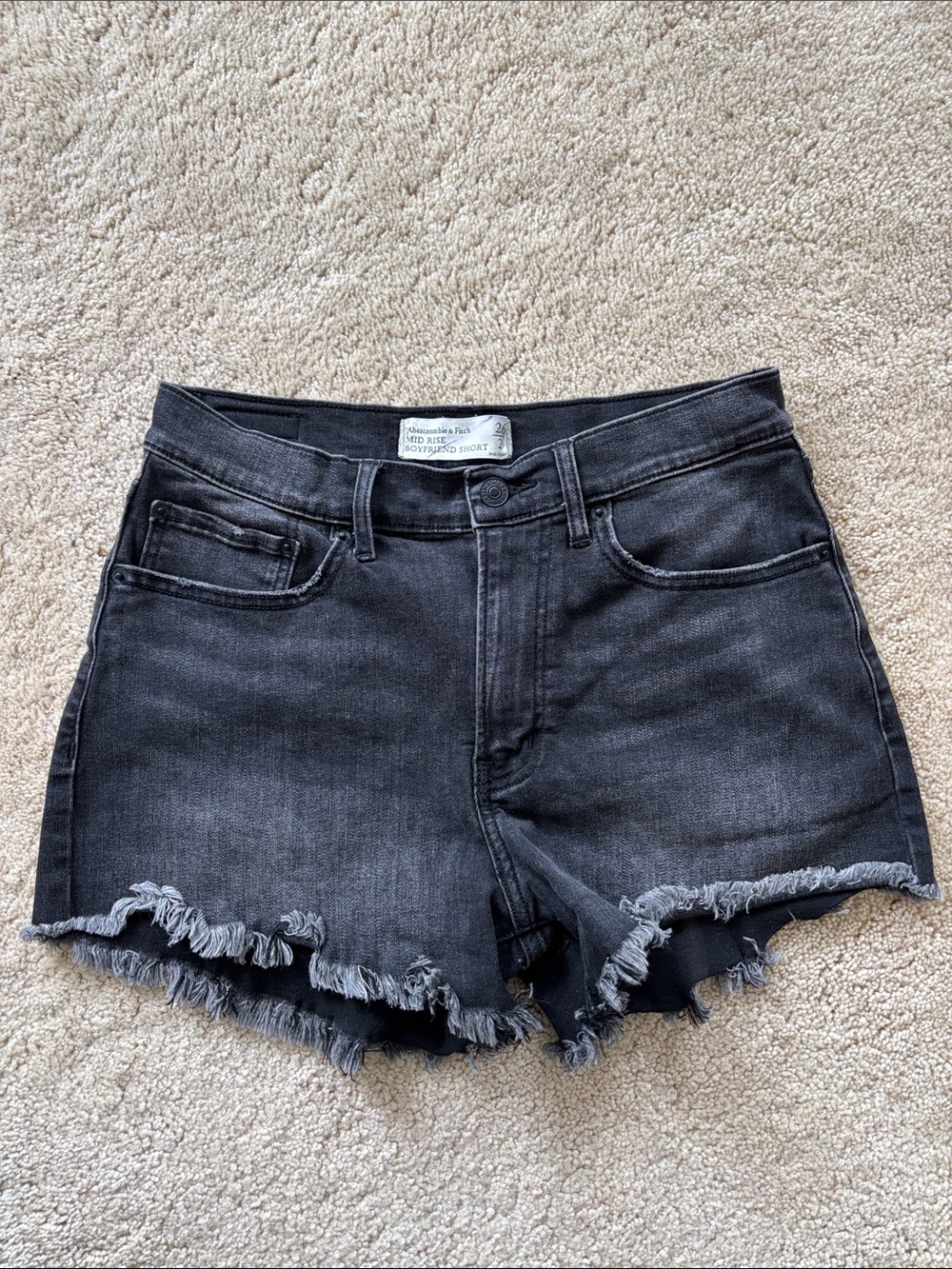 Abercrombie Mid Rise Boyfriend Short